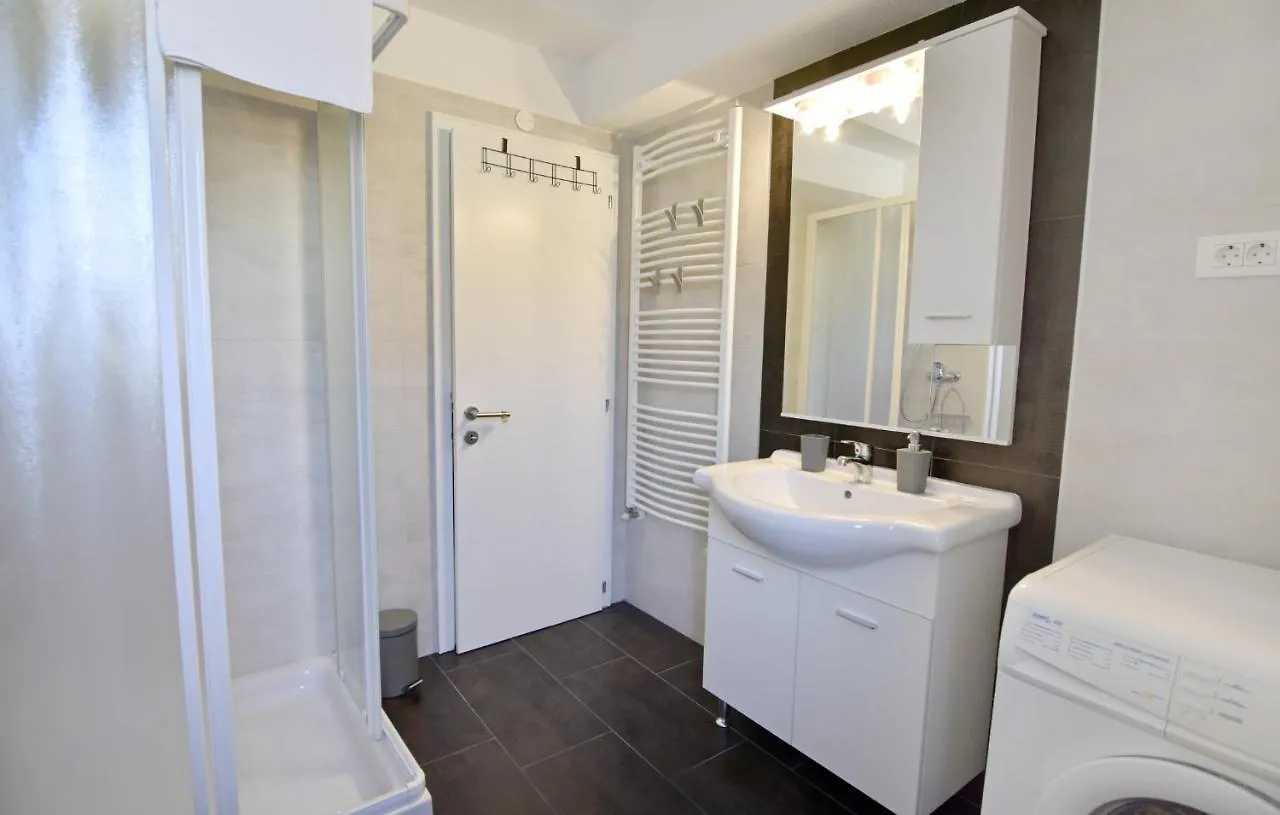 Apartment Uzelac Umag 0*,  Kroatien